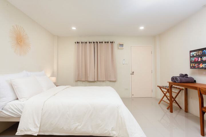 Room 5 of 22