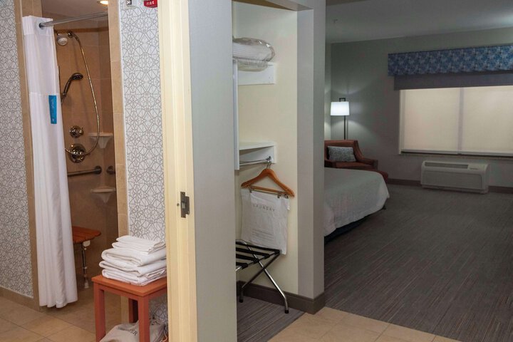 Room 26 of 70