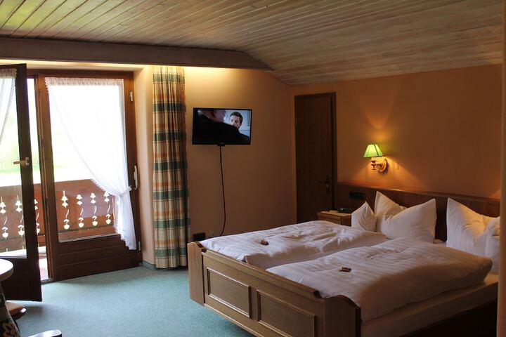 Room 26 of 75