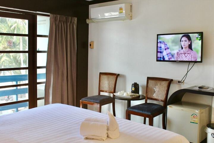 Room 40 of 64