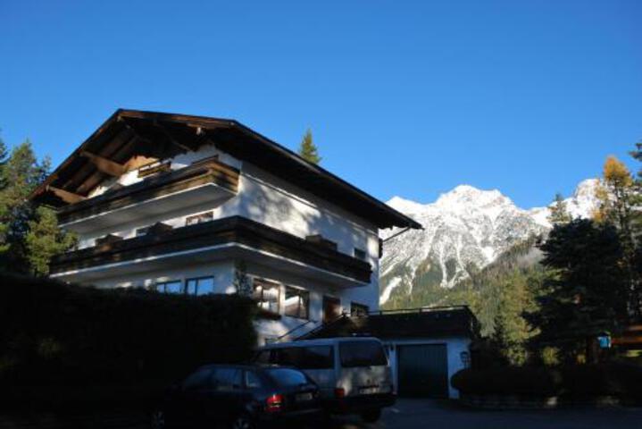 Hotel 4 of 9