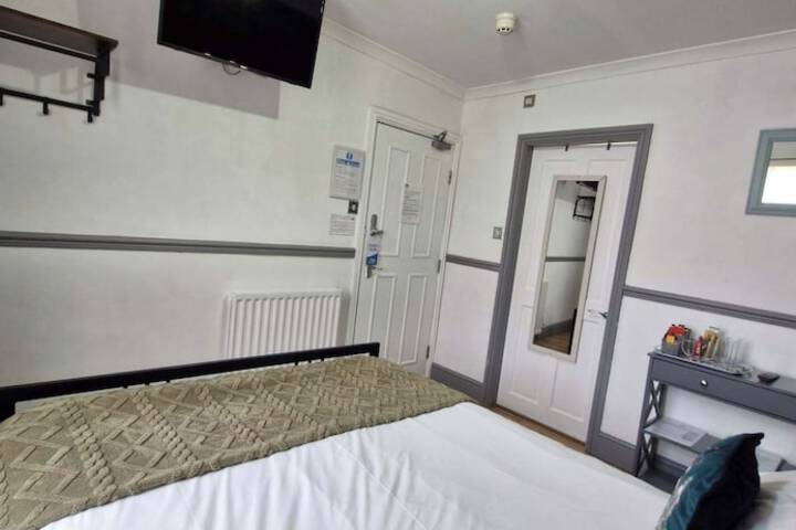 Room 175 of 263
