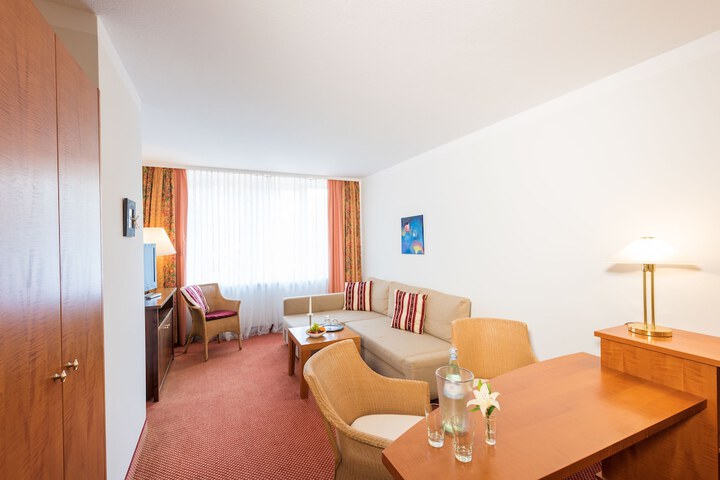 Room 14 of 33