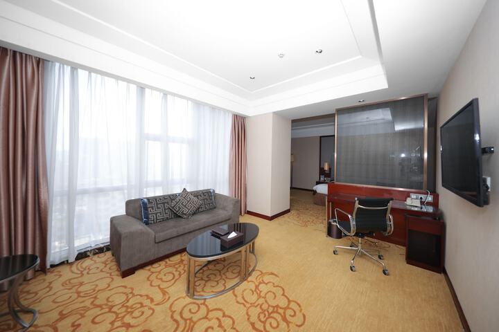 Room 25 of 71