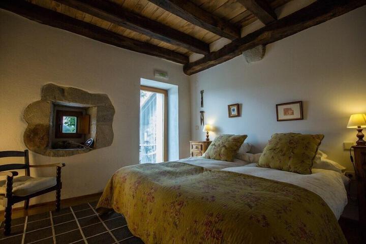 Room 6 of 7