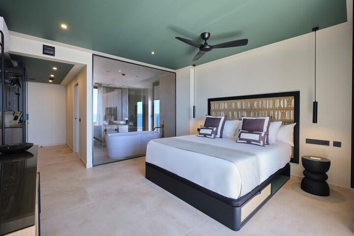 Room 9 of 41