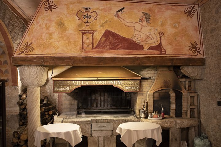 Dining 42 of 83