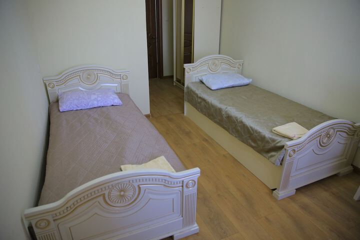 Room 2 of 13