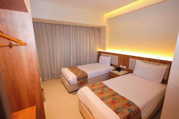 Room 29 of 58