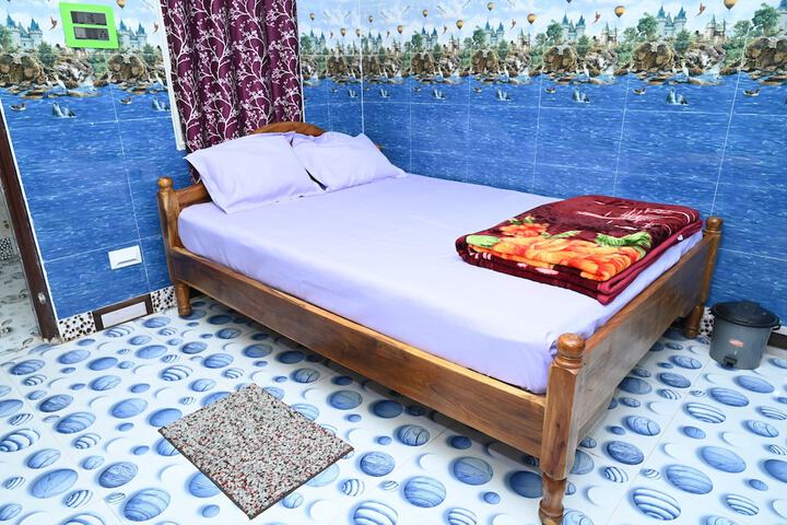 Room 8 of 22