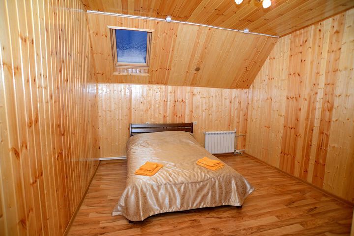 Room 18 of 29
