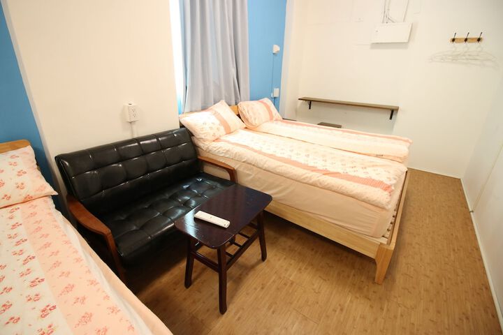 Room 26 of 54