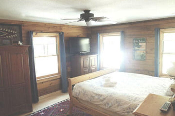 Room 8 of 15