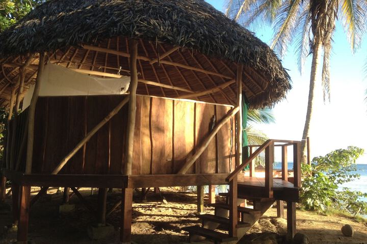 Room 4 of 52