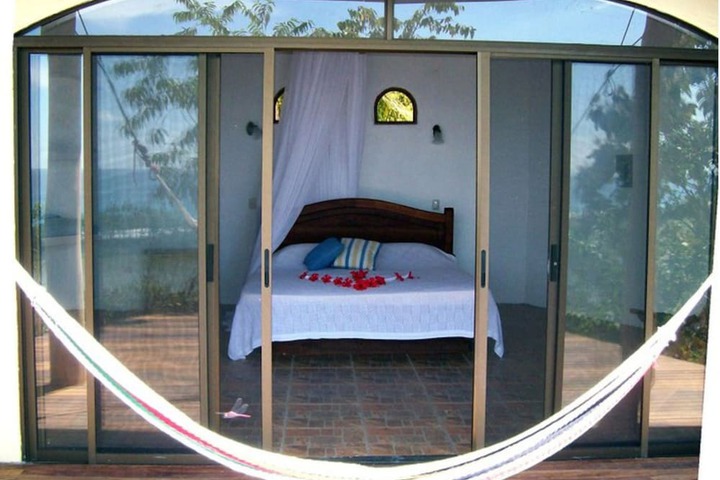 Room 3 of 61