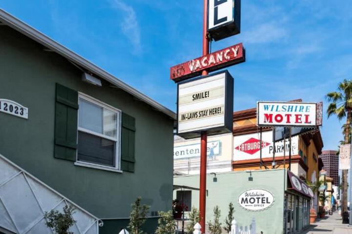 Wilshire Motel in Los Angeles, CA