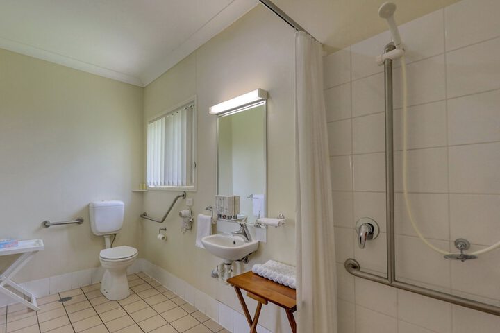 Room 11 of 31
