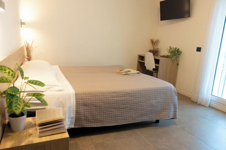 Room 13 of 25
