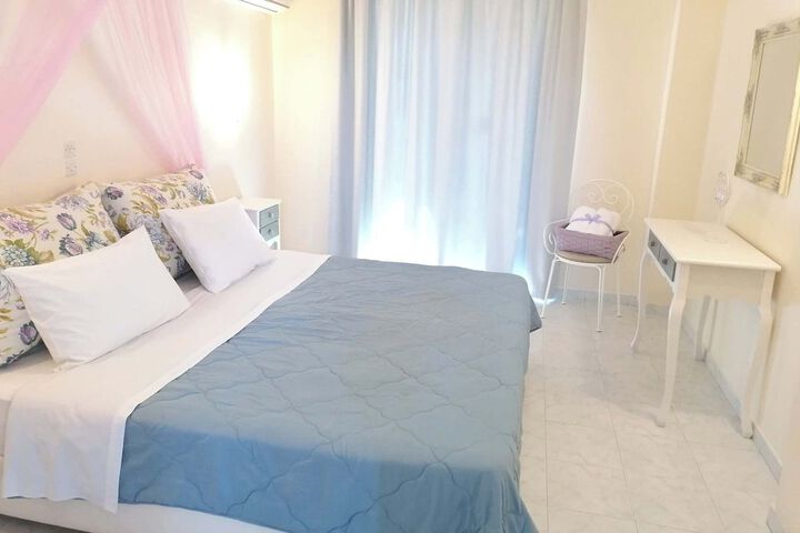 Room 40 of 70