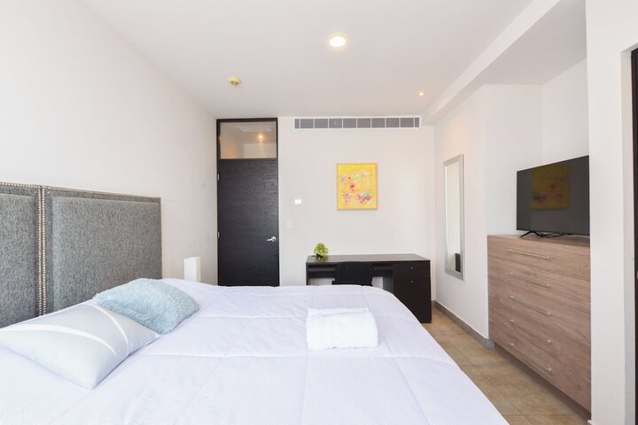 Room 16 of 224