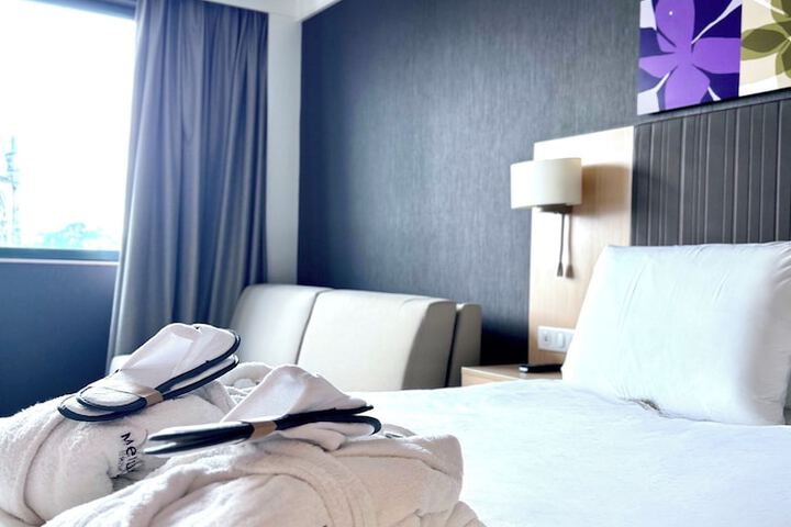 Room 10 of 108