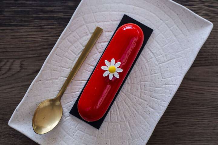 Dining 72 of 79