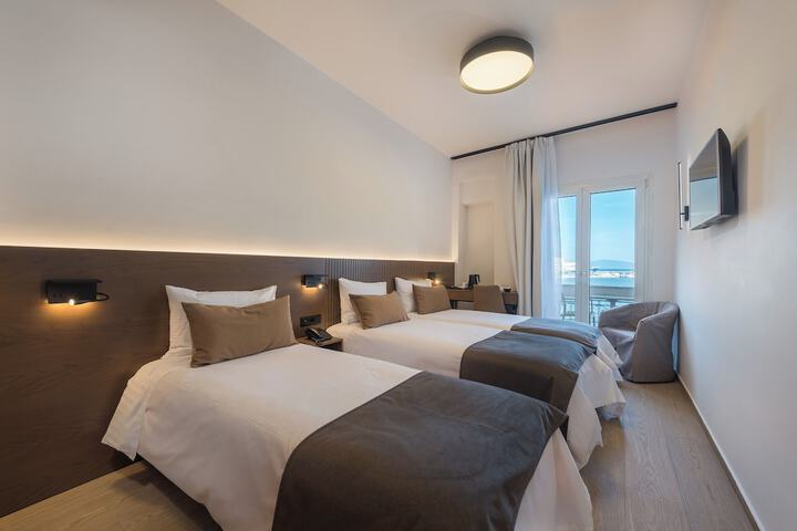 Room 10 of 54