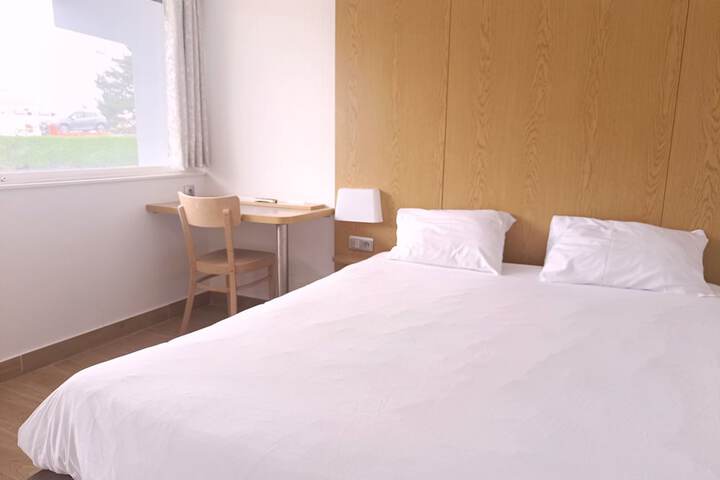Room 7 of 35