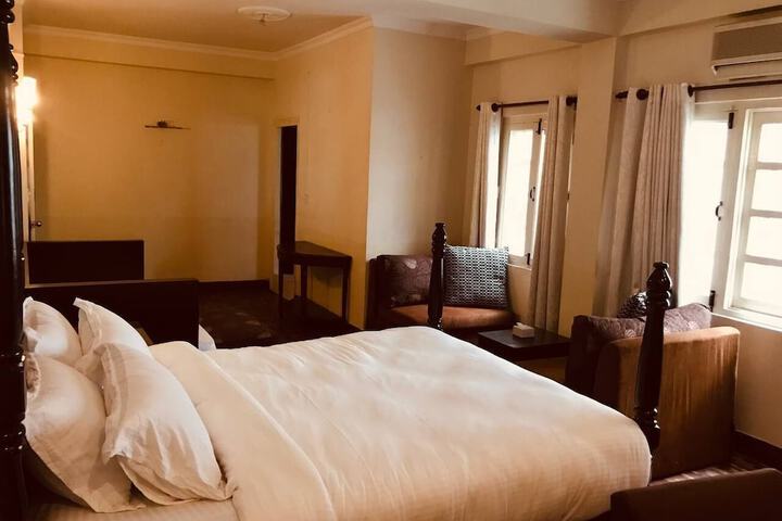 Room 47 of 130