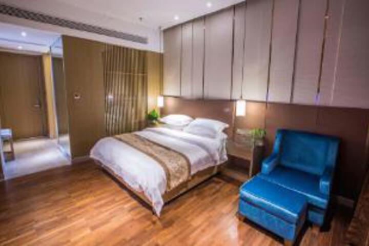 Room 21 of 23