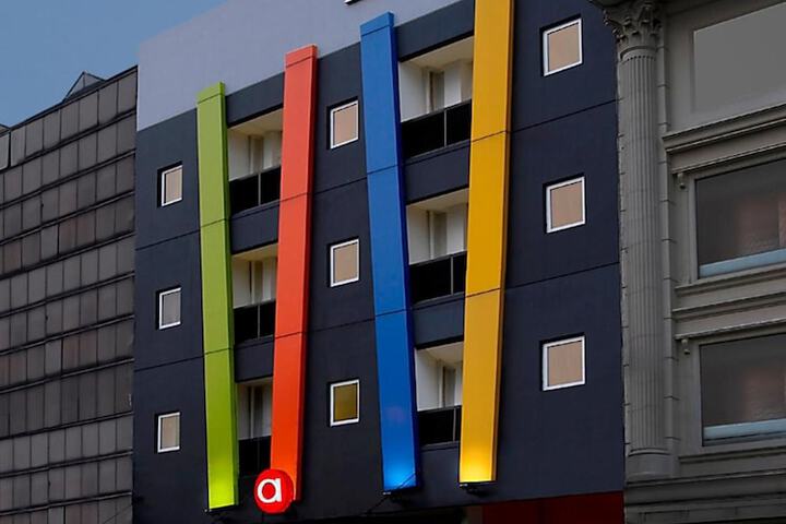 Hotel Entry