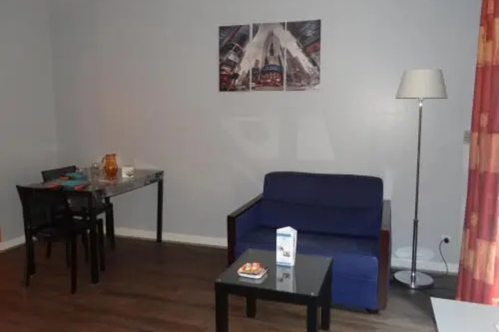 Room 3 of 18