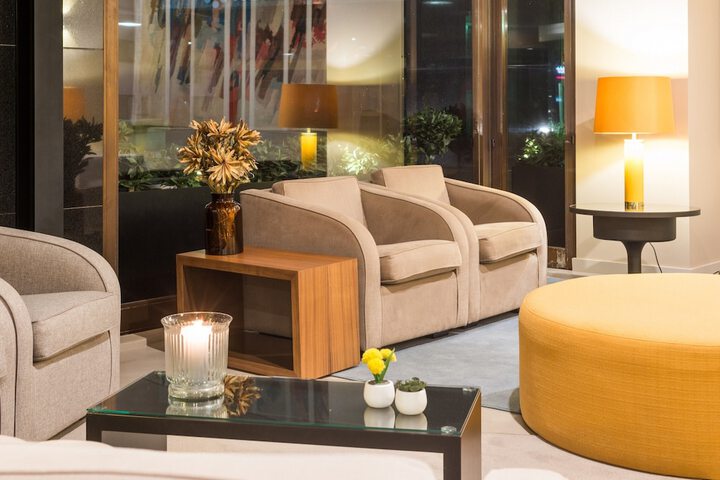 Guest Lobby