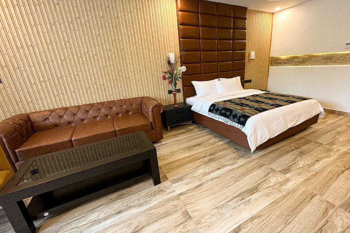 Room 15 of 112