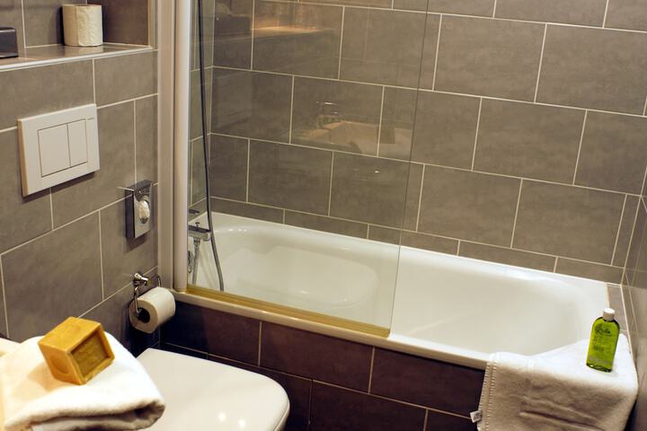 Clean Restrooms
