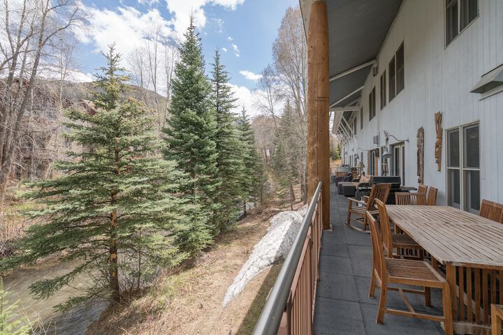 Terrace/Patio 277 of 382