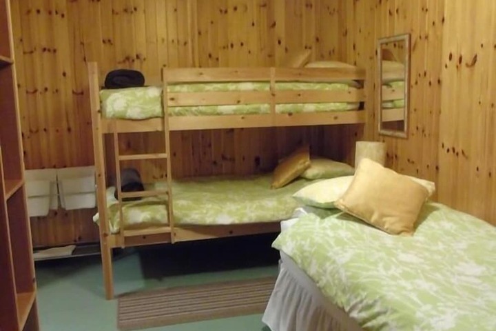 Room 6 of 17