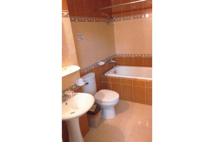 Ngan Long Hotel