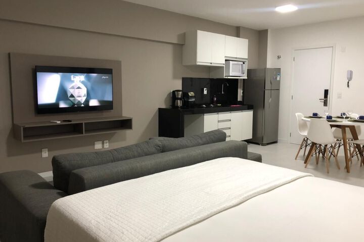 Room 27 of 37