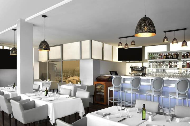 Dining 105 of 137