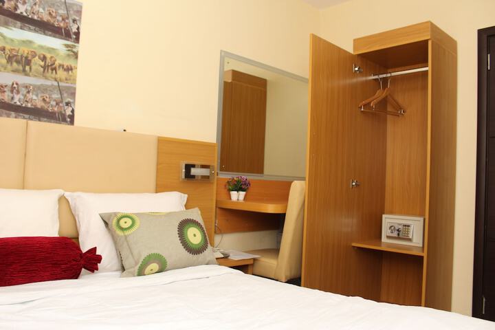 Room 7 of 55