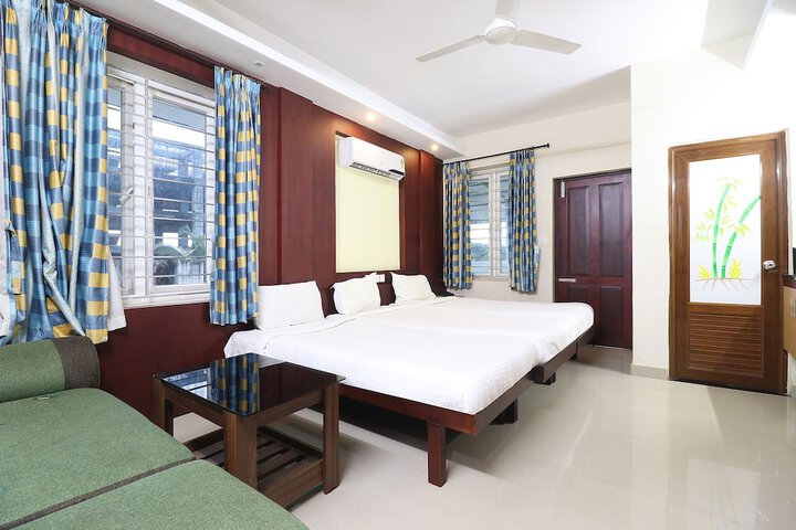 Room 27 of 38
