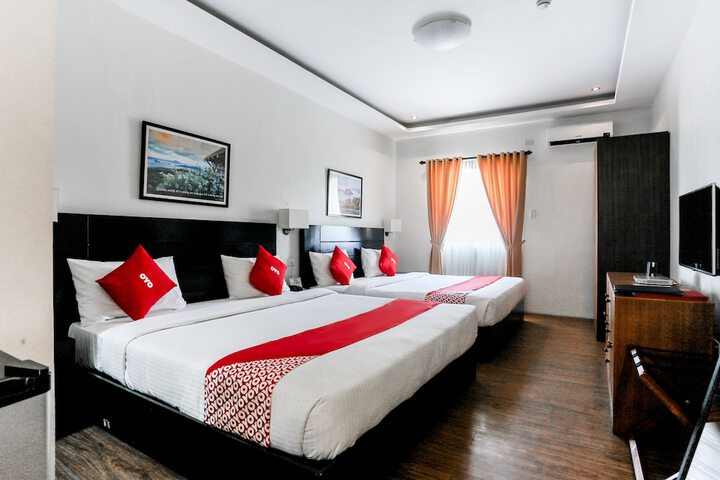 Room 13 of 29