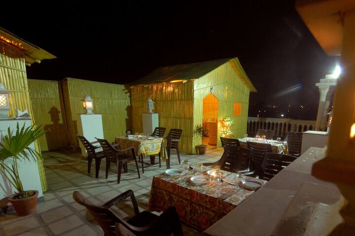 Dining Photos