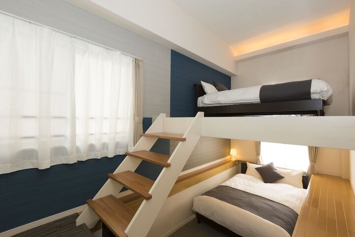 Room 4 of 60