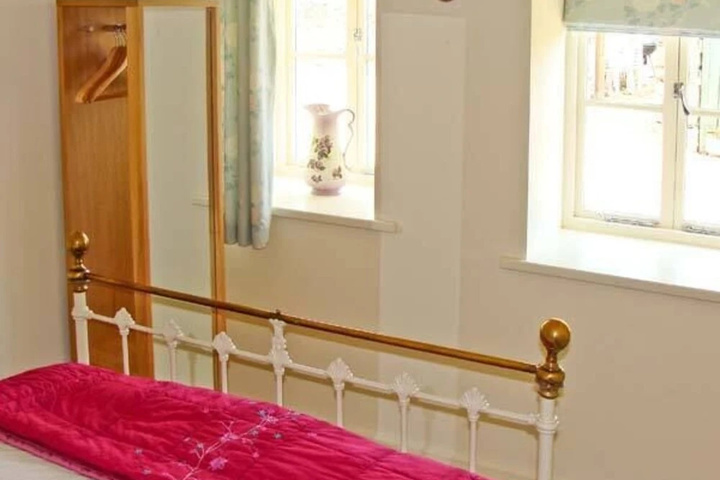 Room 2 of 11