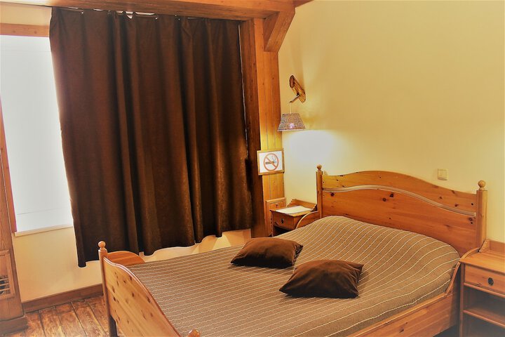 Room 15 of 15