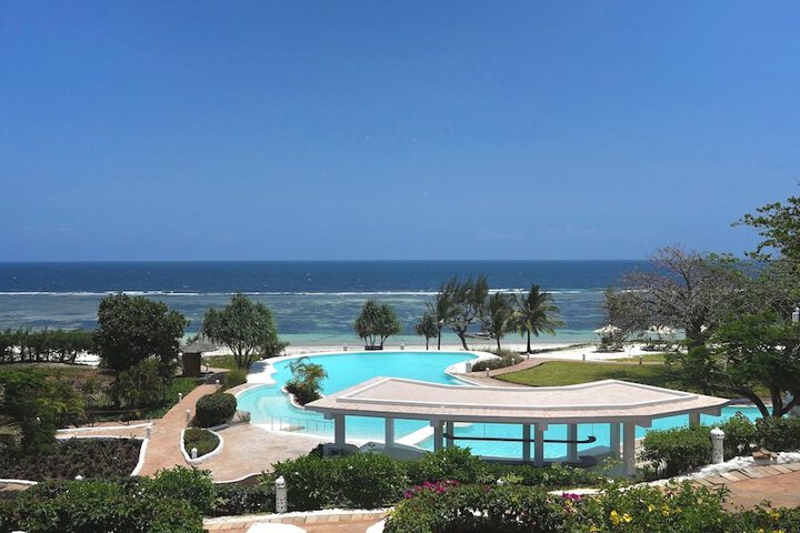 Zahari Oceanfront