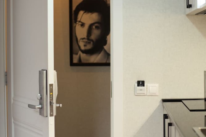 Room 42 of 66