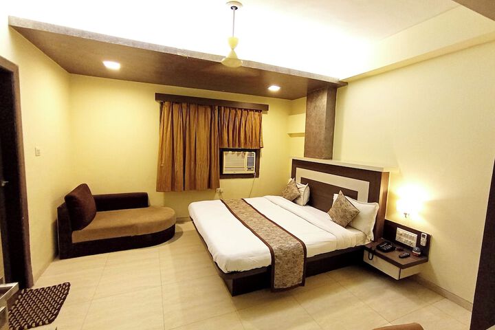Room 25 of 57